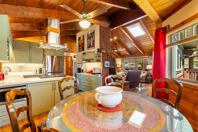 25445 Palomar Road, Idyllwild CA: https://media.crmls.org/mediaz/f7be4bd3-d73c-4310-b216-ec5e11c83823.jpg