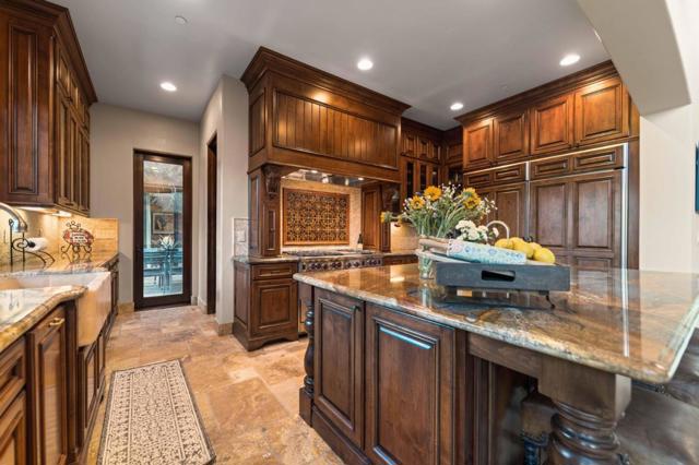 12220 Heritage Way, Gilroy CA: https://media.crmls.org/mediaz/f7bfd656-e60d-4730-aac4-2ee3a48412ff.jpg