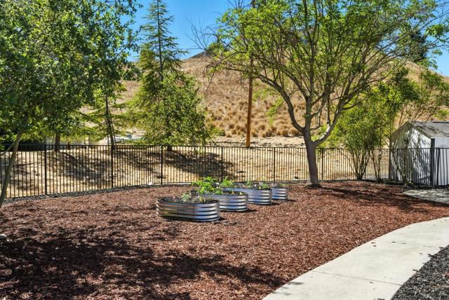 6650 Johnston Road, Pleasanton CA: https://media.crmls.org/mediaz/f7bfe8f9-13e8-45a0-8a7c-7e030d5c8d0f.jpg