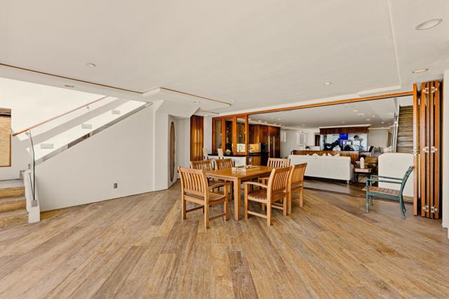 2617 Ocean Front Walk, San Diego CA: https://media.crmls.org/mediaz/f7c04827-c41d-43a4-a72d-e24f4043f490.jpg