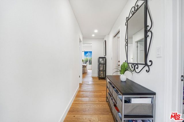 3485 Ridgeford Drive, Westlake Village CA: https://media.crmls.org/mediaz/f7c06fa8-10f0-4d82-a460-74dc2ba15706.jpg