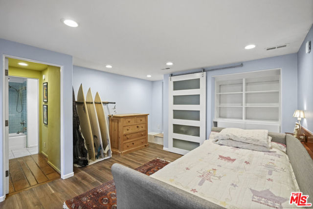 809 Basin Drive, Topanga CA: https://media.crmls.org/mediaz/f7c08c43-31fc-498a-801c-5170196f3731.jpg