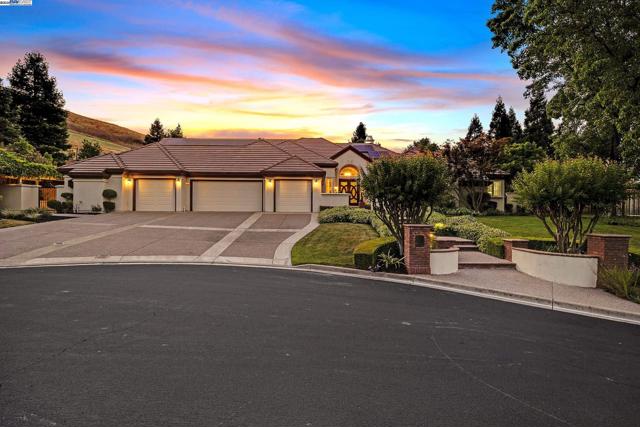 24 Timberview Ct., Danville CA: https://media.crmls.org/mediaz/f7c09c98-e007-4d22-abbe-78e41c68f2af.jpg
