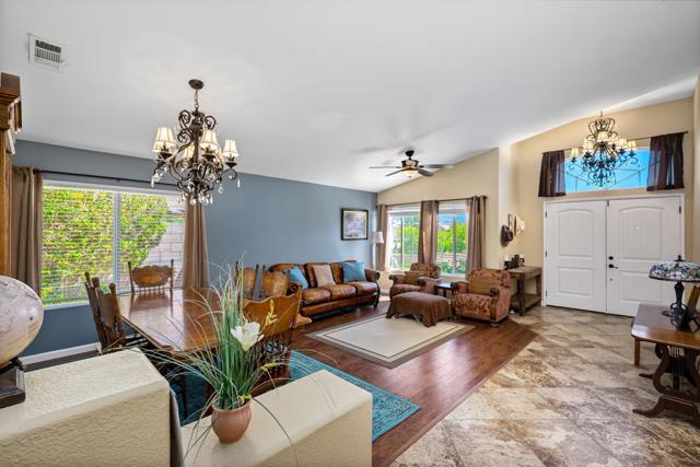 45315 Coldbrook Lane, La Quinta CA: https://media.crmls.org/mediaz/f7c0e023-cb6e-4797-9c8d-b332ee4dce7f.jpg