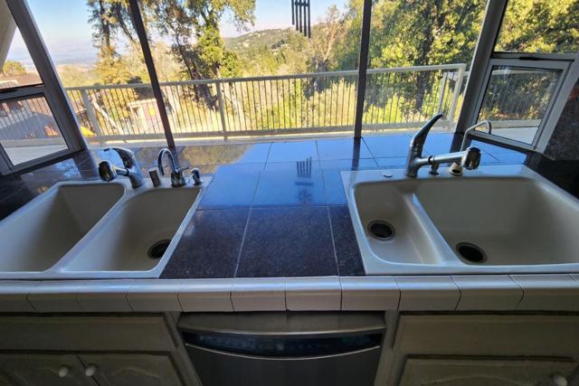 245 Heacox Road, Woodside CA: https://media.crmls.org/mediaz/f7c0fc18-37be-4216-b5d6-4967397c7390.jpg