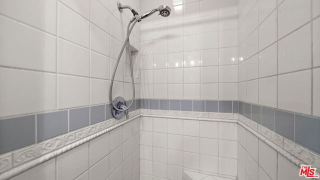 6311 La Tijera Boulevard, Los Angeles CA: https://media.crmls.org/mediaz/f7c1269b-49be-464d-bc23-adc12bb8ae0d.jpg