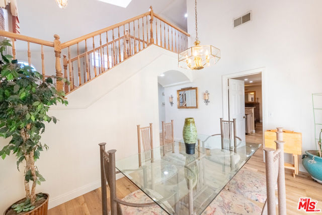 3626 W Avenue J2, Lancaster CA: https://media.crmls.org/mediaz/f7c12d54-e808-4495-973f-9055e941e3d9.jpg