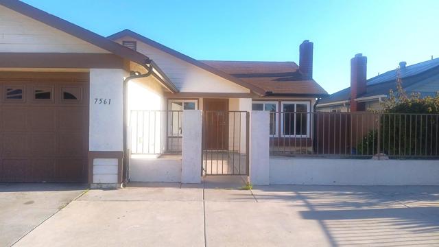 Detail Gallery Image 17 of 26 For 7561 Skyline Dr, San Diego,  CA 92114 - 3 Beds | 2 Baths