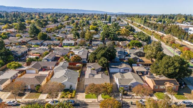 119 Florence Street, Sunnyvale CA: https://media.crmls.org/mediaz/f7c226a6-cb0e-44fd-8a52-75eb17176cff.jpg