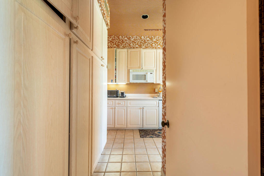 MLS #219138250DA image #9