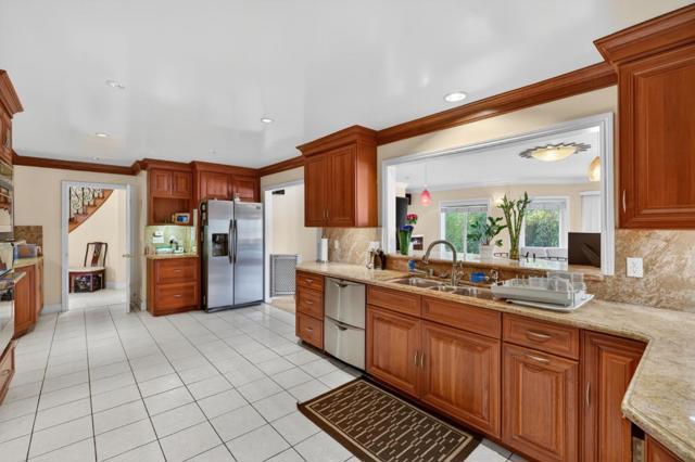 746 Jacaranda Circle, Hillsborough CA: https://media.crmls.org/mediaz/f7c30703-7460-4c59-971b-a027e6a7d9e9.jpg