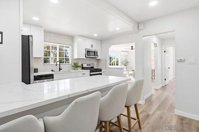 2604 Magnolia Ave, San Diego CA: https://media.crmls.org/mediaz/f7c31247-46de-4757-961b-15de180d27b6.jpg