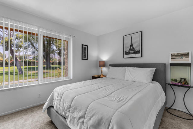 35970 Lindera Court, Rancho Mirage CA: https://media.crmls.org/mediaz/f7c339f9-95e4-4aa3-bfa4-eb743cbcd47c.jpg