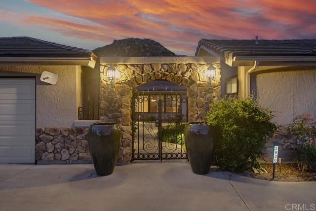 Detail Gallery Image 2 of 75 For 3930 via Palo Verde Lago, Alpine,  CA 91901 - 3 Beds | 2/1 Baths