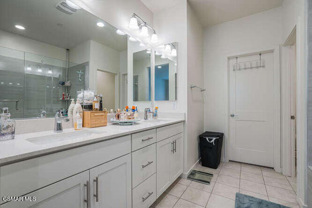 110 Red Brick Drive, Simi Valley CA: https://media.crmls.org/mediaz/f7c492b2-ad57-45e8-b66b-38e3141e8066.jpg