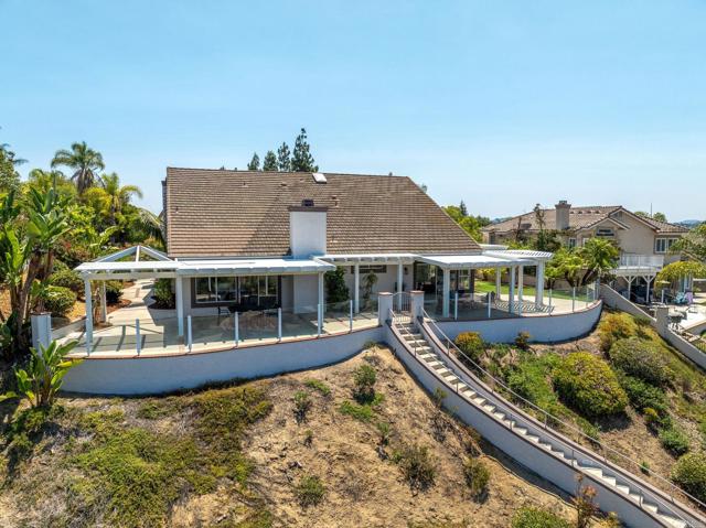 1337 Oak View Way, Escondido CA: https://media.crmls.org/mediaz/f7c53e1d-890c-45ba-a922-1d772f41f1f2.jpg