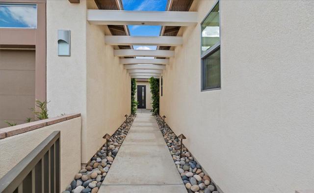 1325 Passage Street, Palm Springs CA: https://media.crmls.org/mediaz/f7c68060-585d-476e-9b31-751c102026ee.jpg