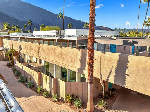1111 E Palm Canyon Drive, Palm Springs CA: https://media.crmls.org/mediaz/f7c6edf4-c767-4b82-a13f-39669453bec1.jpg