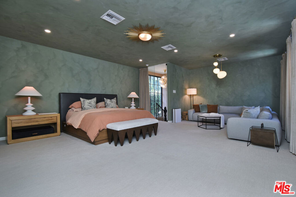 MLS #26854533 image #1