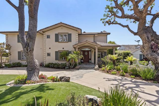 617 Gage Drive, San Diego CA: https://media.crmls.org/mediaz/f7c893ad-245a-4d19-a201-85c619e4e268.jpg