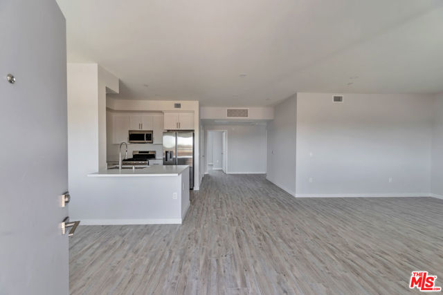 5506 Thornburn Street, Los Angeles CA: https://media.crmls.org/mediaz/f7ca49cb-0ad0-4cd9-b419-2969ca657ede.jpg