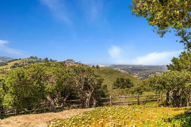 25061 Hidden Mesa Court, Monterey CA: https://media.crmls.org/mediaz/f7ca4e4d-db6c-40d1-ae3b-713540999a60.jpg