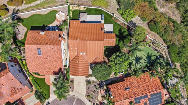 16396 Avenida Suavidad, San Diego CA: https://media.crmls.org/mediaz/f7ca4ecf-faf9-4b6b-8858-b63355a6cd7a.jpg