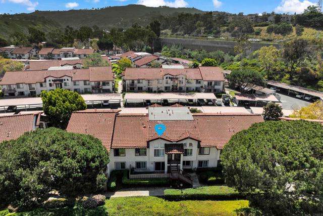 4040 Porte La Paz, San Diego CA: https://media.crmls.org/mediaz/f7caf538-480b-4f73-9dbf-d36d65dc3b74.jpg