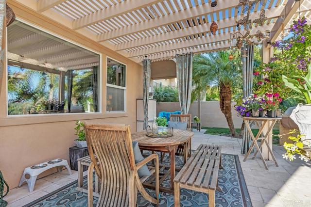10495 Abalone Landing, San Diego CA: https://media.crmls.org/mediaz/f7cd275c-d411-4adf-ae41-312f7472a8b6.jpg