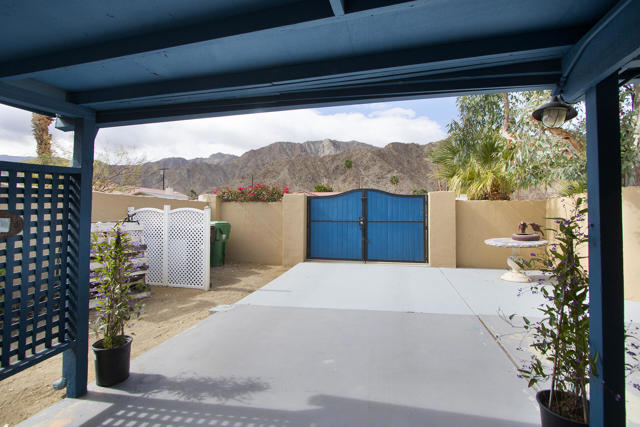 52404 Avenida Rubio, La Quinta CA: https://media.crmls.org/mediaz/f7ce73b6-6aee-46f3-8a84-14bdcf60d5e9.jpg