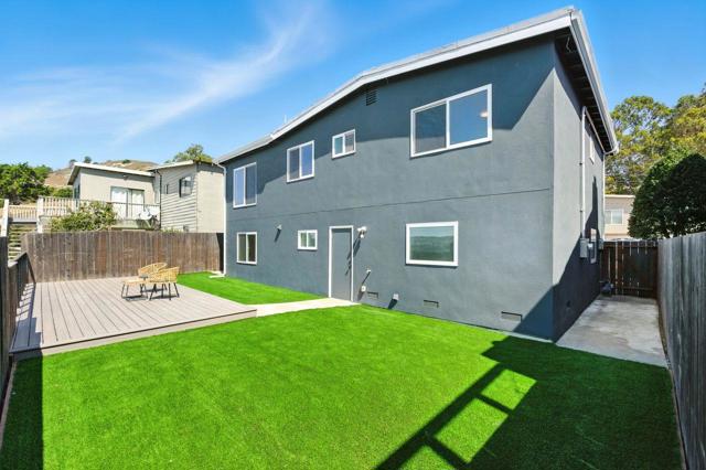 553 Diamond Avenue, South San Francisco CA: https://media.crmls.org/mediaz/f7cec524-2023-4e4f-b08c-17071f906d07.jpg