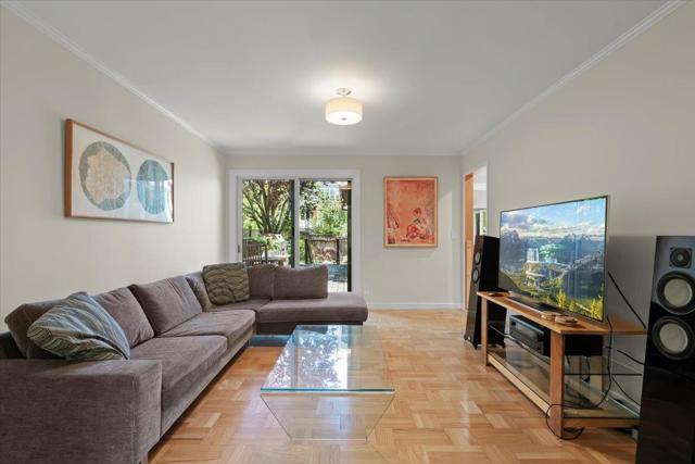 734 Oregon Avenue, San Mateo CA: https://media.crmls.org/mediaz/f7cf2d8e-99c0-400d-bdb0-d8e98d661a68.jpg