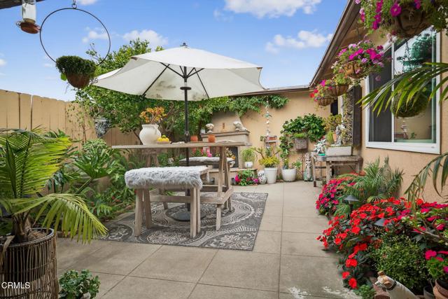 269 E Elfin Green, Port Hueneme CA: https://media.crmls.org/mediaz/f7cf82a0-5dbe-4826-99a5-2c612a2314ec.jpg