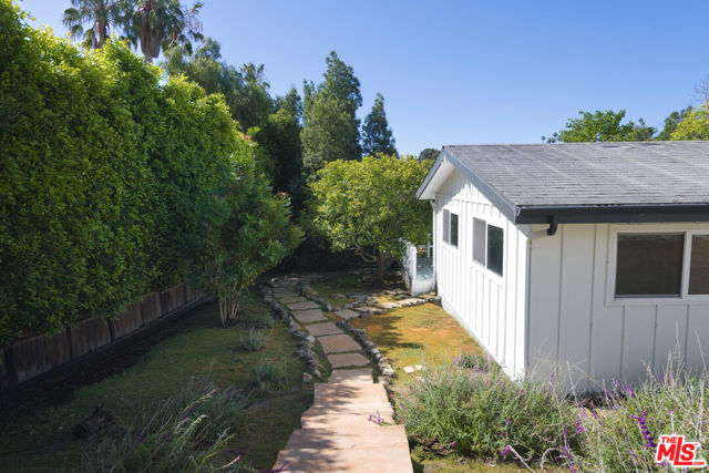 28926 Boniface Drive photo 5