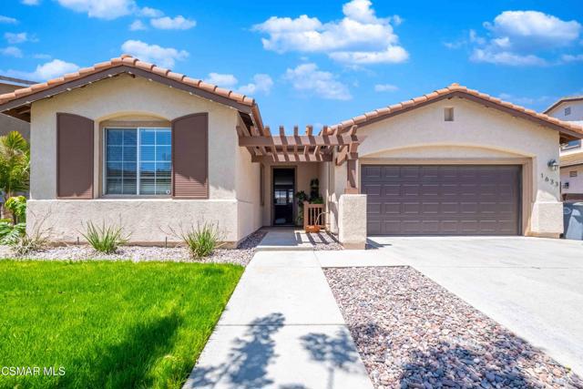 1633 Lola Way, Oxnard CA: https://media.crmls.org/mediaz/f7d11b13-79a2-467d-ac8e-cd2e0895a056.jpg