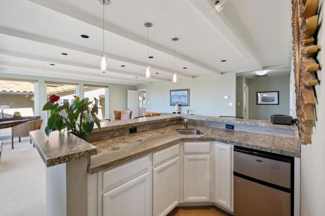 1198 Main Street, Montara CA: https://media.crmls.org/mediaz/f7d16d8c-f445-4742-b0a0-f53fe96ce835.jpg