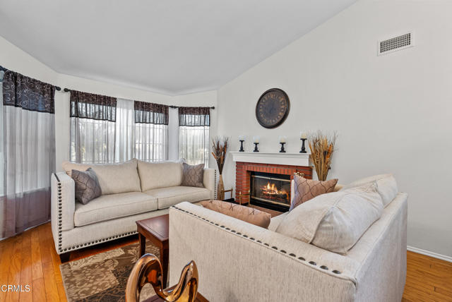 1306 Bluejay Street, Fillmore CA: https://media.crmls.org/mediaz/f7d1f535-ce8f-47a2-9688-0e9f288a5514.jpg