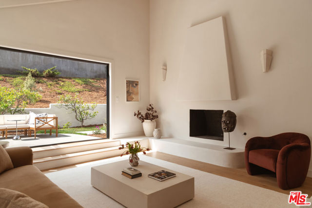 10 Village Circle, Manhattan Beach, California 90266, 3 Bedrooms Bedrooms, ,2 BathroomsBathrooms,Residential,Sold,Village,25585917 10 Village Circle, Manhattan Beach, California 90266, 3 Bedrooms Bedrooms, ,2 BathroomsBathrooms,Residential,Sold,Village,25585917