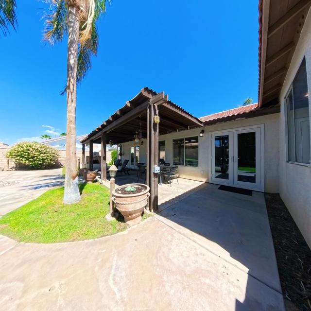 37879 Hollister Drive, Palm Desert, CA 92211