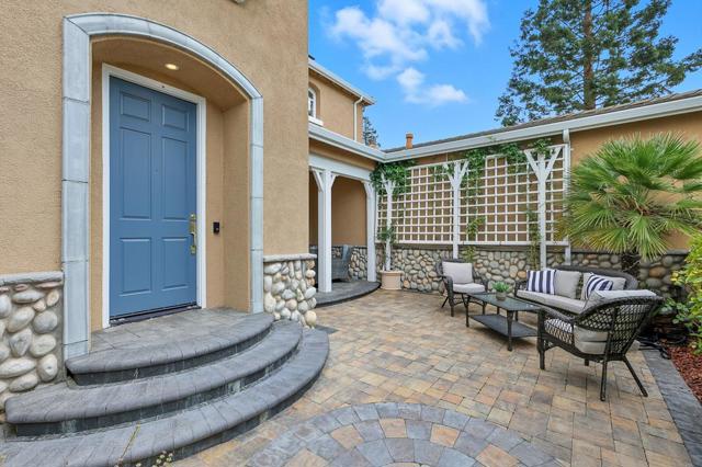 5849 Gleneagles Circle, San Jose CA: https://media.crmls.org/mediaz/f7d403e3-d46b-4cd6-8d07-b19b4e2ac0ac.jpg
