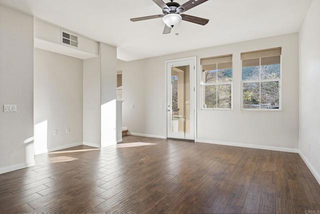 Detail Gallery Image 21 of 102 For 1504 Mirabelle Ln, Santee,  CA 92071 - 3 Beds | 3/1 Baths