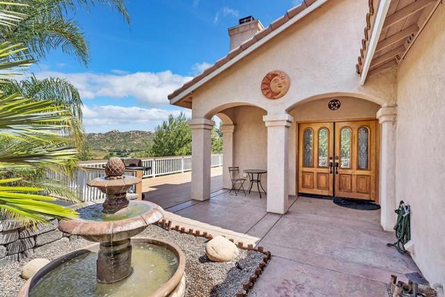 22318 Casa De Carol, Ramona CA: https://media.crmls.org/mediaz/f7d53c5d-1748-49cd-9bf6-45a175aac544.jpg