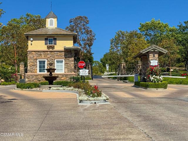 3194 Sunset Hills Boulevard, Thousand Oaks CA: https://media.crmls.org/mediaz/f7d54e0b-8248-42cb-b745-1e4441674c01.jpg