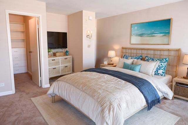 Image 10 of 31 For 4944 Cass Street 205