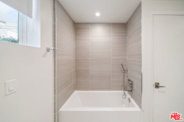 1226 S Bedford Street, Los Angeles CA: https://media.crmls.org/mediaz/f7d76983-1d89-4b07-aa1e-c01e6873e634.jpg