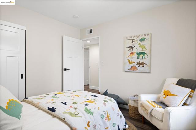 1515 Schenone Ct, Concord CA: https://media.crmls.org/mediaz/f7d7c418-4430-4da5-8c60-df2be9360c27.jpg