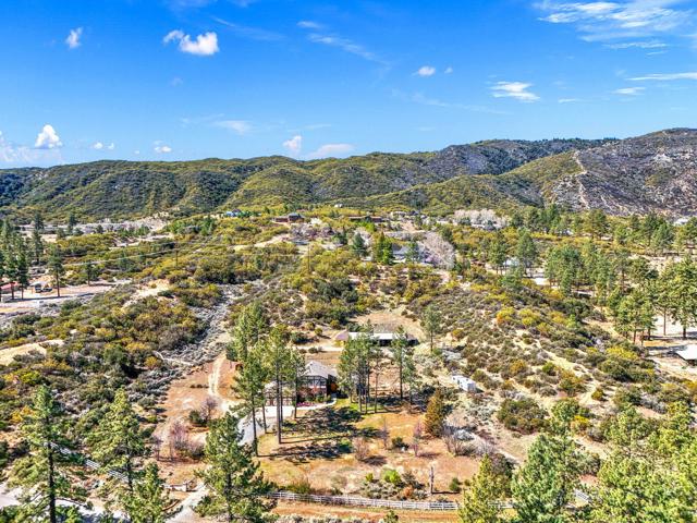 59371 Devils Ladder Road, Mountain Center CA: https://media.crmls.org/mediaz/f7d8e023-f490-4a9a-8c8e-ca22e0201f8b.jpg