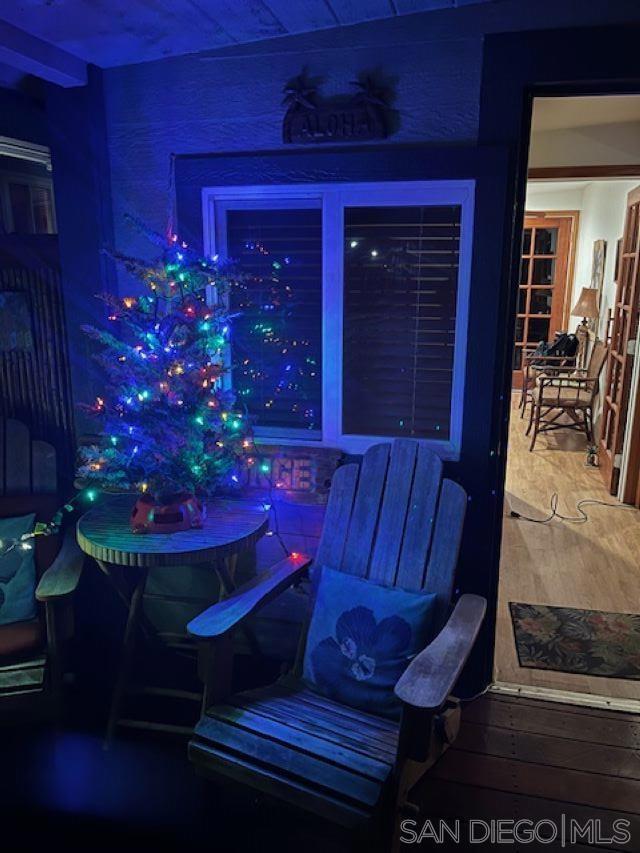 https://media.crmls.org/mediaz/f7d976d9-172b-42d6-a550-27eea54af4d0.jpg?preset=X-Large