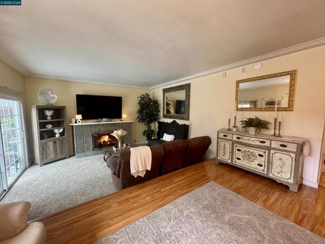 Image 21 of 46 For 2279 Saint George Dr