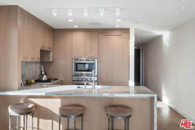 1755 Ocean Avenue, Santa Monica CA: https://media.crmls.org/mediaz/f7db661c-b32d-4c82-a5ce-9f856905c8c6.jpg